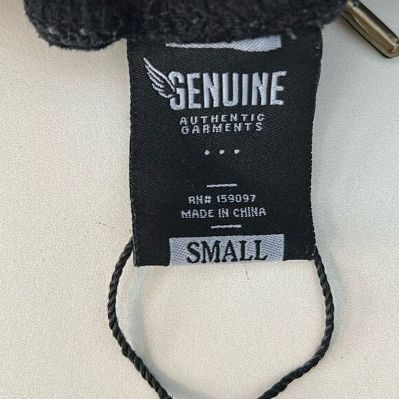 Genuine Young & Rich Black Logo Shorts Small Hip Hop - Picture 6 of 7